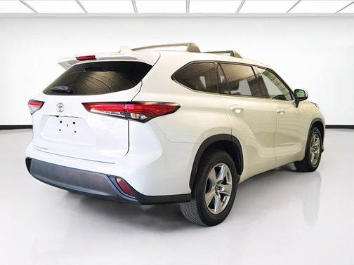 2021 Toyota Highlander L