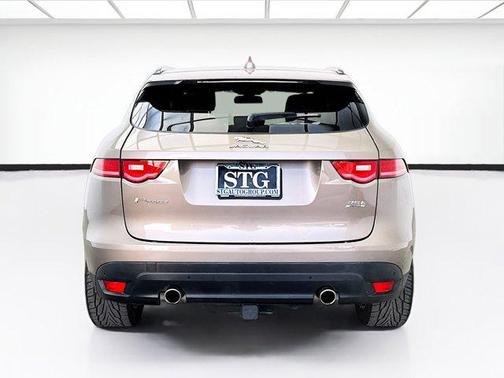 Quartzite Metallic 2017 Jaguar F-PACE 35t Prestige