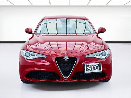 2018 Alfa Romeo Giulia Ti Lusso