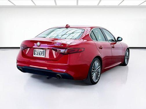 2018 Alfa Romeo Giulia Ti Lusso