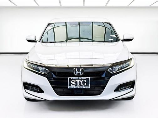 Platinum White Pearl 2019 Honda Accord Sport