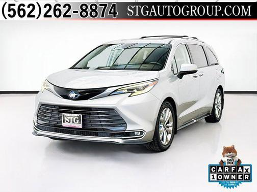 Celestial Silver Metallic 2021 Toyota Sienna Platinum 7 Passenger