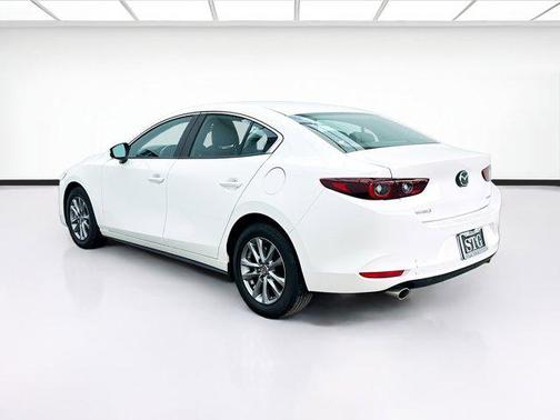 2022 Mazda Mazda3 FWD