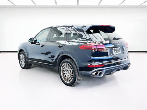 2018 Porsche Cayenne S