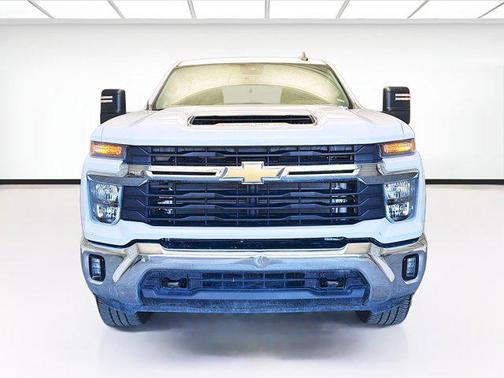 2025 Chevrolet Silverado 3500 LT