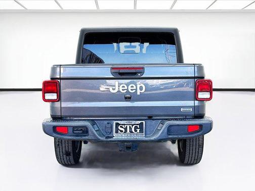 2023 Jeep Gladiator Overland