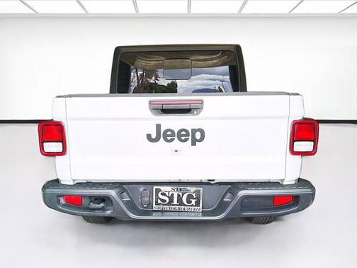 Bright White Clearcoat 2022 Jeep Gladiator Sport S