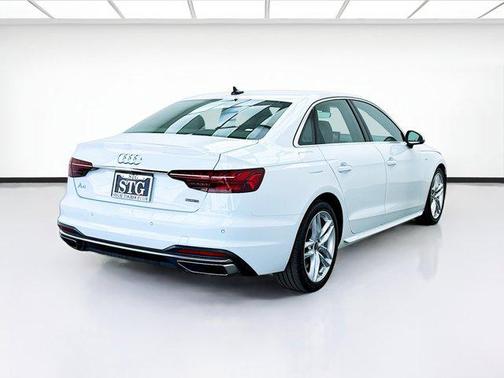 2022 Audi A4 45 S line Premium Plus