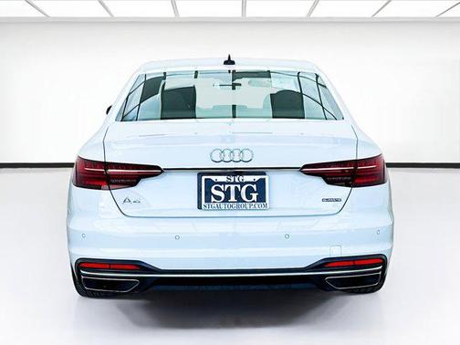 2022 Audi A4 45 S line Premium Plus