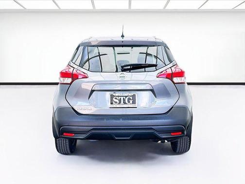 2019 Nissan Kicks S