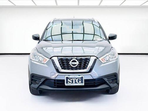 2019 Nissan Kicks S