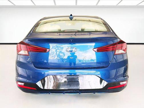 Lakeside Blue 2020 Hyundai ELANTRA SEL