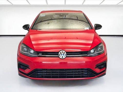 2018 Volkswagen Golf R 2.0T DSG