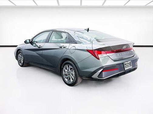 Amazon Gray 2024 Hyundai ELANTRA SEL
