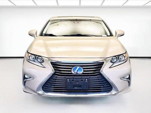 2017 Lexus ES 300h Base