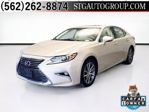 2017 Lexus ES 300h Base