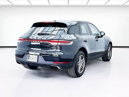 2021 Porsche Macan Base