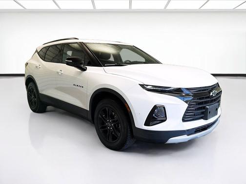 Summit White 2021 Chevrolet Blazer 2LT