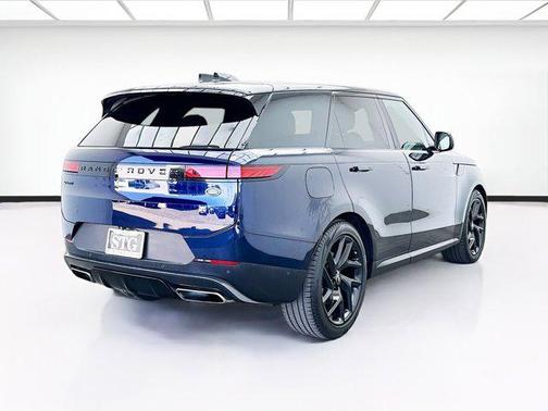 2023 Land Rover Range Rover Sport SE