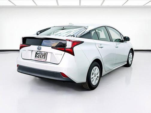 2019 Toyota Prius L