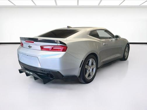 Silver Ice Metallic 2017 Chevrolet Camaro 1LT