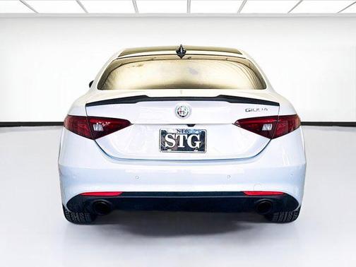 2022 Alfa Romeo Giulia Ti