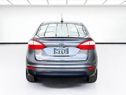 Magnetic Metallic 2019 Ford Fiesta SE