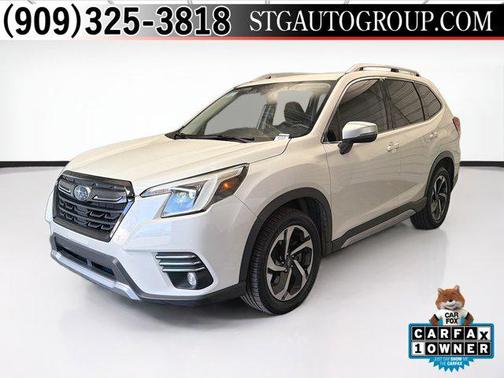 Crystal White Pearl 2022 Subaru Forester Touring