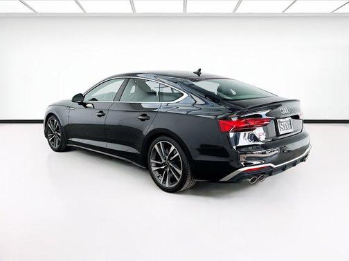 Mythos Black Metallic 2022 Audi S5 Premium Plus TFSI quattro Tiptronic
