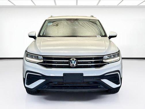 2024 Volkswagen Tiguan 2.0T SE 4MOTION
