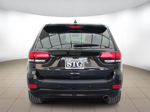 Photo 5 of 25 of 2020 Jeep Grand Cherokee Altitude