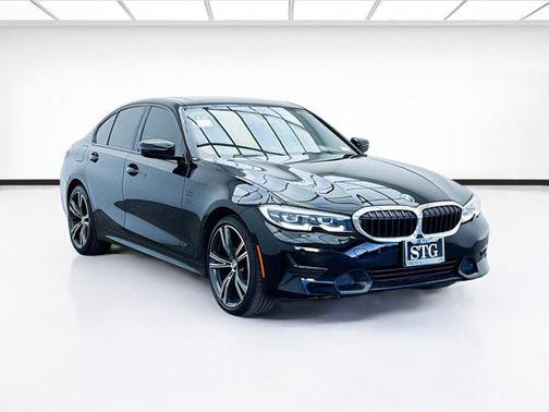 2022 BMW 330 330i