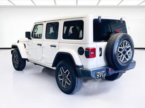 2024 Jeep Wrangler 4-Door Sahara 4x4