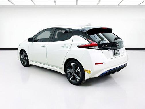2022 Nissan Leaf SV 40 kWh