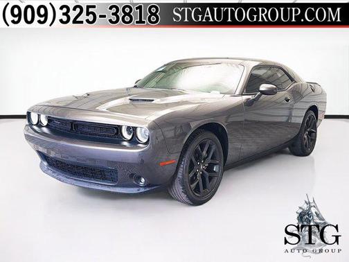 2022 Dodge Challenger SXT