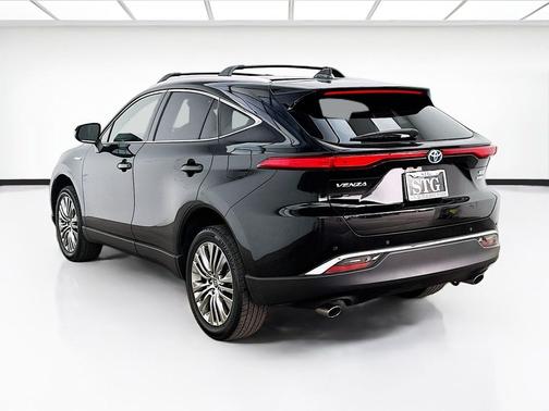 Black 2021 Toyota Venza XLE