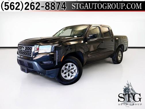 Super Black 2024 Nissan Frontier SV