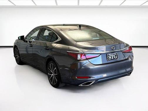 2022 Lexus ES 350 Base