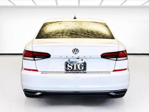 2022 Volkswagen Passat 2.0T SE