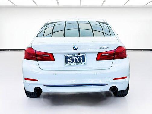2018 BMW 530 530i