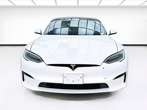 2022 Tesla Model S Base