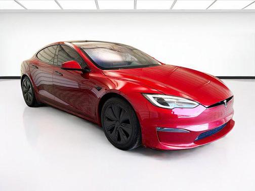 Ultra Red 2023 Tesla Model S Standard Range