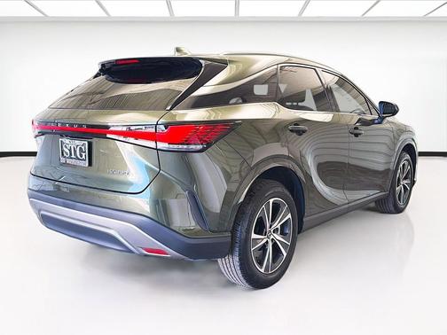 Nori Green Pearl 2023 Lexus RX 350 Premium