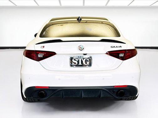 2022 Alfa Romeo Giulia Ti