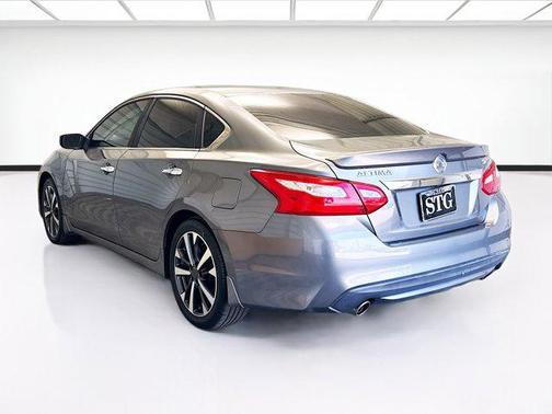 2016 Nissan Altima 2.5 SR