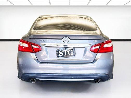 2016 Nissan Altima 2.5 SR