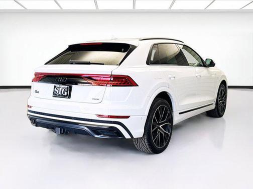 2021 Audi Q8 55 Premium Plus