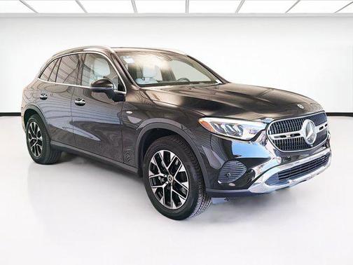 Black 2025 Mercedes-Benz GLC 350e Base