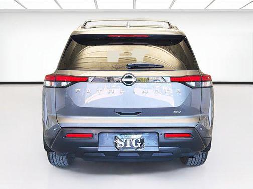 2022 Nissan Pathfinder SV 2WD