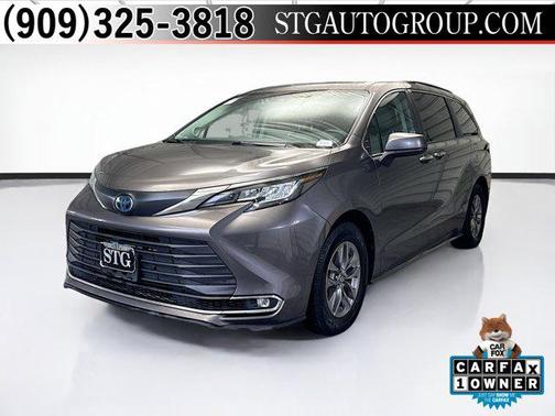 2023 Toyota Sienna XLE